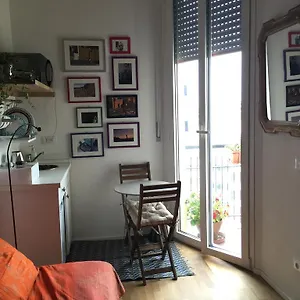 Bed & Breakfast Up To Seven, Milan
